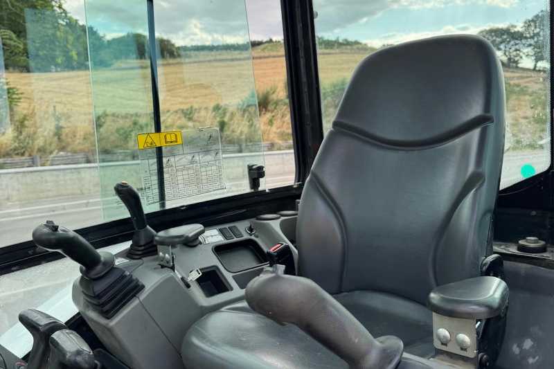 OmecoHub - Immagine BOBCAT E34